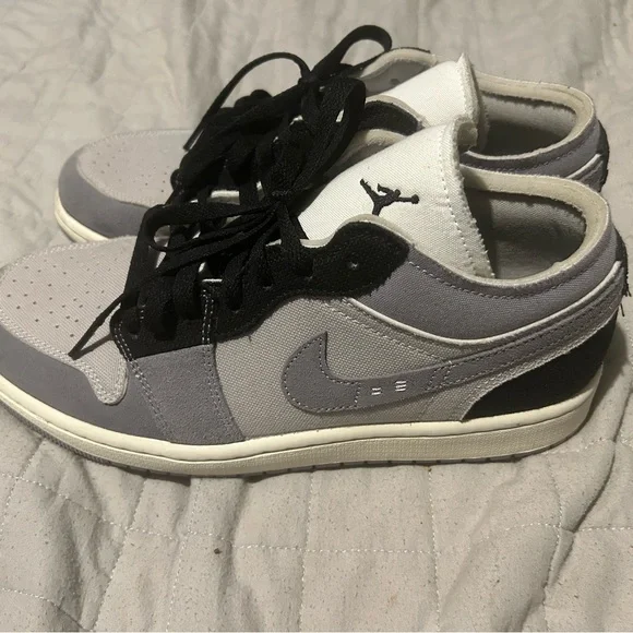 Jordan Low-Top Sneakers in Gray, Black & White - Picture 5 of 6